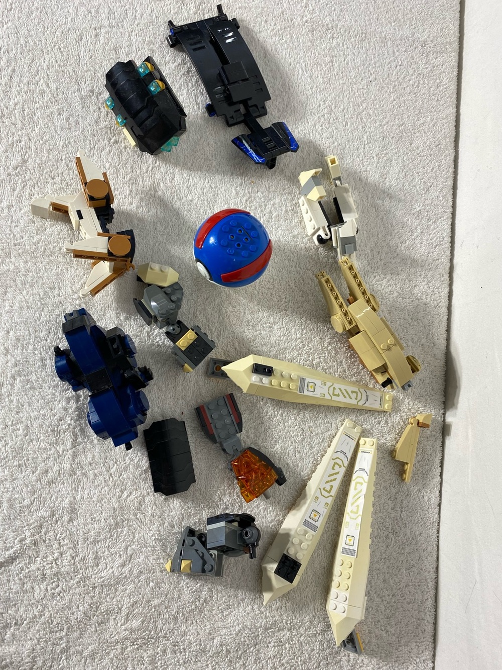 5/$35 Assorted Mixed Building Bricks Lot (398g) - Includes Pokémon Ball Piece